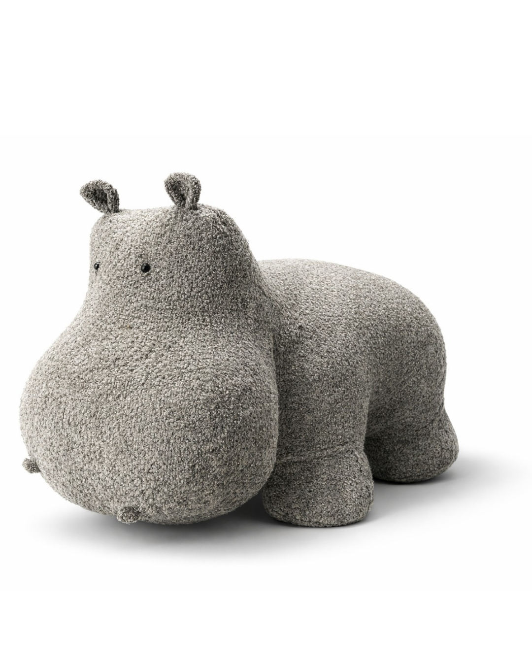 Decor accessories and soft furnishing details by Pouffie